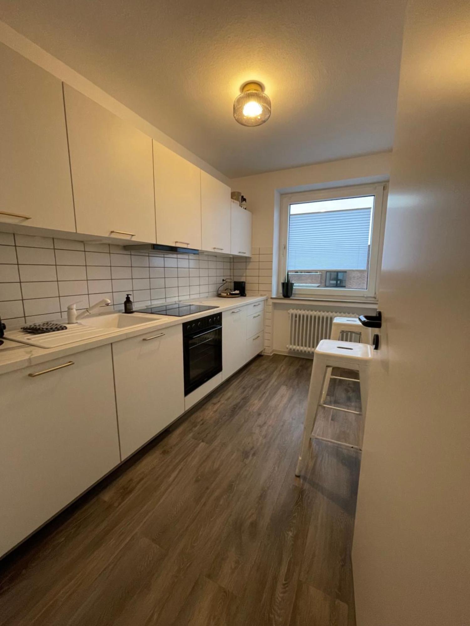 Sonnige Dachwohnung Nahe Dem Klinikum. Apartment *